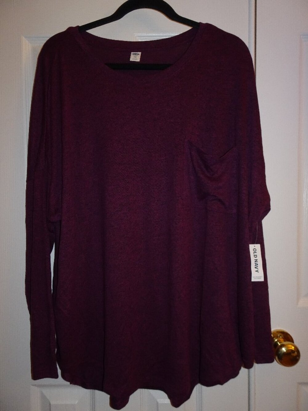 Old Navy super soft long sleeve tee with pocket